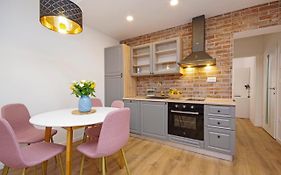 Apartments Luny